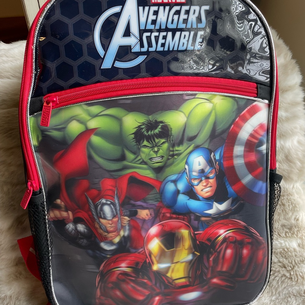 NWT MARVEL Avengers 3D Backpack cushioned adjustable straps, outside zip pocket